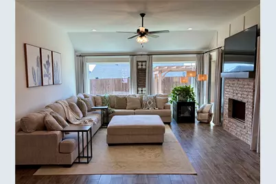 916 Rodgers Avenue, Godley, TX 76044 - Photo 4