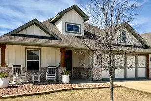 916 Rodgers Ave, Godley, TX 76044 - Photo 1