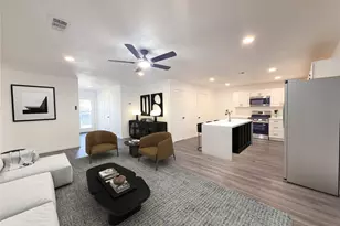 418 Clover Ln, Garland, TX 75043 - Photo 4