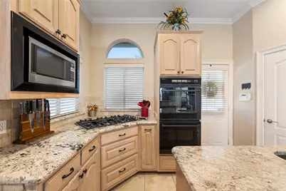 5519 Hunterwood Lane, Arlington, TX 76017 - Photo 8