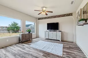 1101 Sierra Blanca Dr, Burleson, TX 76028 - Photo 10