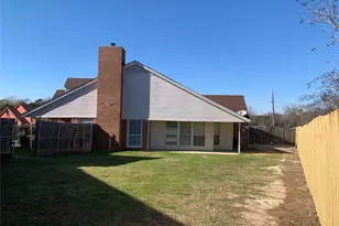 3903 Wanklyn Ct, Dallas, TX 75237 - Photo 24