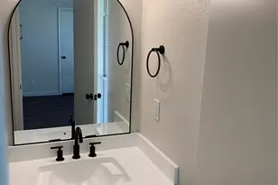 3903 Wanklyn Ct, Dallas, TX 75237 - Photo 12