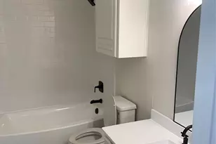 3903 Wanklyn Ct, Dallas, TX 75237 - Photo 20