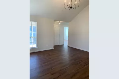 3903 Wanklyn Court, Dallas, TX 75237 - Photo 18