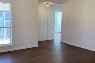 3903 Wanklyn Ct, Dallas, TX 75237 - Photo 18