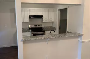 3903 Wanklyn Ct, Dallas, TX 75237 - Photo 16