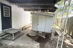 305 Live Oak Ln, Mabank, TX 75156 - Photo 14