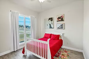 100 Maverick Ct, Granbury, TX 76049 - Photo 22