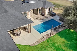 100 Maverick Ct, Granbury, TX 76049 - Photo 30