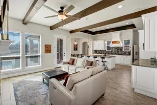 100 Maverick Ct, Granbury, TX 76049 - Photo 14