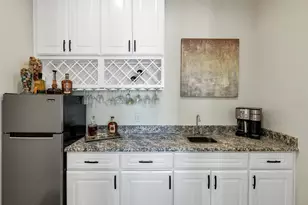 100 Maverick Ct, Granbury, TX 76049 - Photo 14