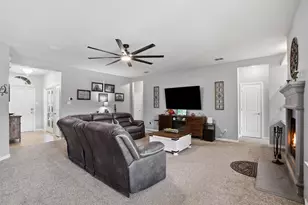 3701 Dutch Iris Ln, Fort Worth, TX 76140 - Photo 10