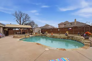 3701 Dutch Iris Ln, Fort Worth, TX 76140 - Photo 36