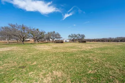 700 Gilliland Road, Springtown, TX 76082 - Photo 4