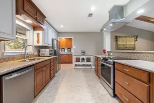 635 Old Justin Rd, Argyle, TX 76226 - Photo 4