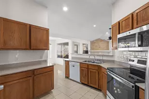 812 Bentle St, Cedar Hill, TX 75104 - Photo 10