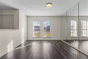 812 Bentle St, Cedar Hill, TX 75104 - Photo 4