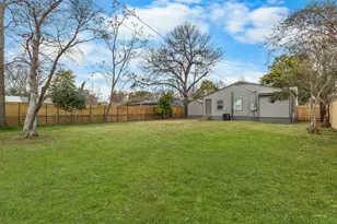 5826 Overlook Dr, Dallas, TX 75227 - Photo 24