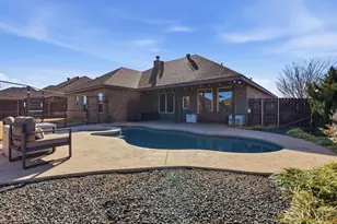 7201 Raven Ct, Abilene, TX 79602 - Photo 2