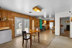 705 Pillar St, Bowie, TX 76230 - Photo 8