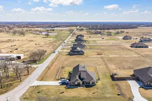 617 Co Rd 3341, Paradise, TX 76073 - Photo 1