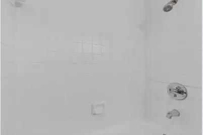 913 W Rochelle Road, Irving, TX 75062 - Photo 24