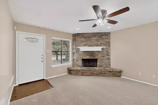 913 W Rochelle Rd, Irving, TX 75062 - Photo 10