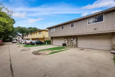 913 W Rochelle Road, Irving, TX 75062 - Photo 38