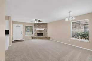 913 W Rochelle Rd, Irving, TX 75062 - Photo 12