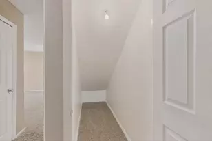 913 W Rochelle Rd, Irving, TX 75062 - Photo 34