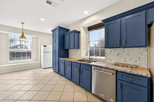 2124 Newport Dr, Flower Mound, TX 75028 - Photo 12