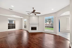 2124 Newport Dr, Flower Mound, TX 75028 - Photo 6