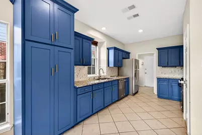 2124 Newport Drive, Flower Mound, TX 75028 - Photo 10