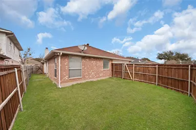 2840 Saint Johns Avenue, Lancaster, TX 75146 - Photo 10
