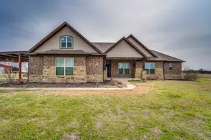 901 Hoyt Rd, Waxahachie, TX 75167 - Photo 1