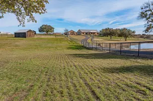 221 Silver Spur, Weatherford, TX 76087 - Photo 38