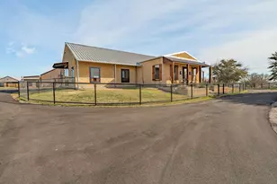 221 Silver Spur, Weatherford, TX 76087 - Photo 4
