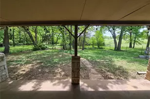 102 Shady Grove Ct, Joshua, TX 76058 - Photo 6