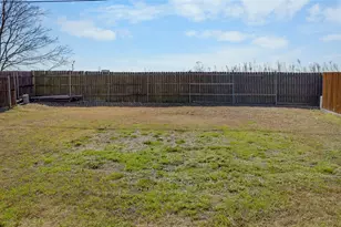 1407 Thibodaux Dr, Greenville, TX 75402 - Photo 22