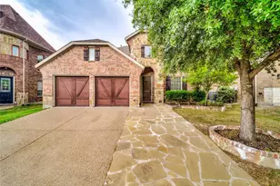 324 Enid Dr, Lewisville, TX 75056 - Photo 2