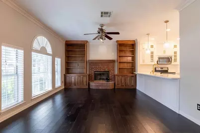 5501 Bradley Court, Arlington, TX 76017 - Photo 6