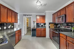 6920 Clark Vista Dr, Dallas, TX 75236 - Photo 14