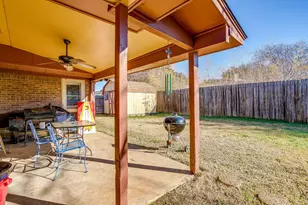 4225 Woodward Ct, Grand Prairie, TX 75052 - Photo 12