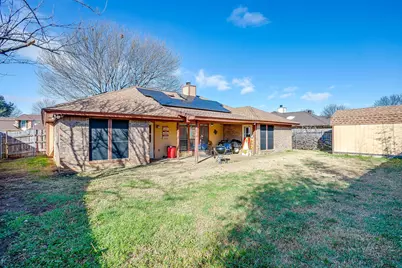 4225 Woodward Court, Grand Prairie, TX 75052 - Photo 14