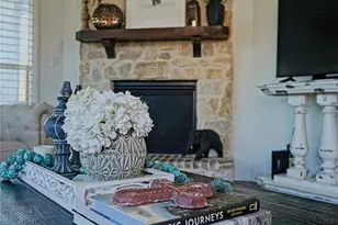 10612 Steinbeck Ct, Irving, TX 75063 - Photo 4