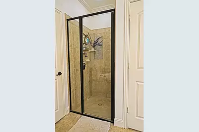 10612 Steinbeck Court, Irving, TX 75063 - Photo 18