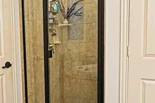 10612 Steinbeck Ct, Irving, TX 75063 - Photo 18