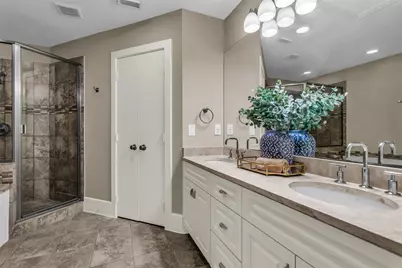 2606 Shelby Avenue #307, Dallas, TX 75219 - Photo 24