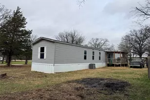 821 Quail Run, Seven Points, TX 75143 - Photo 4